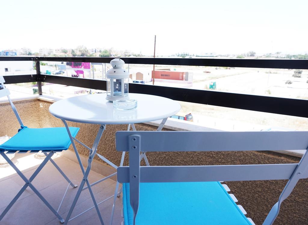 Lazuli Beach Apartment 209 Ларнака Екстер'єр фото