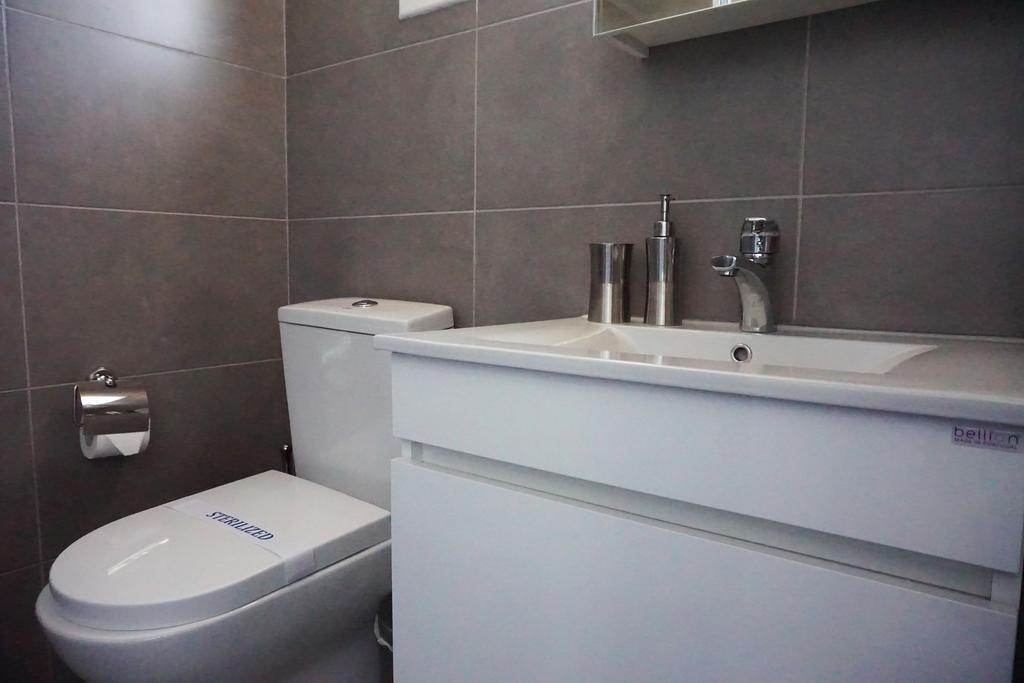 Lazuli Beach Apartment 209 Ларнака Екстер'єр фото