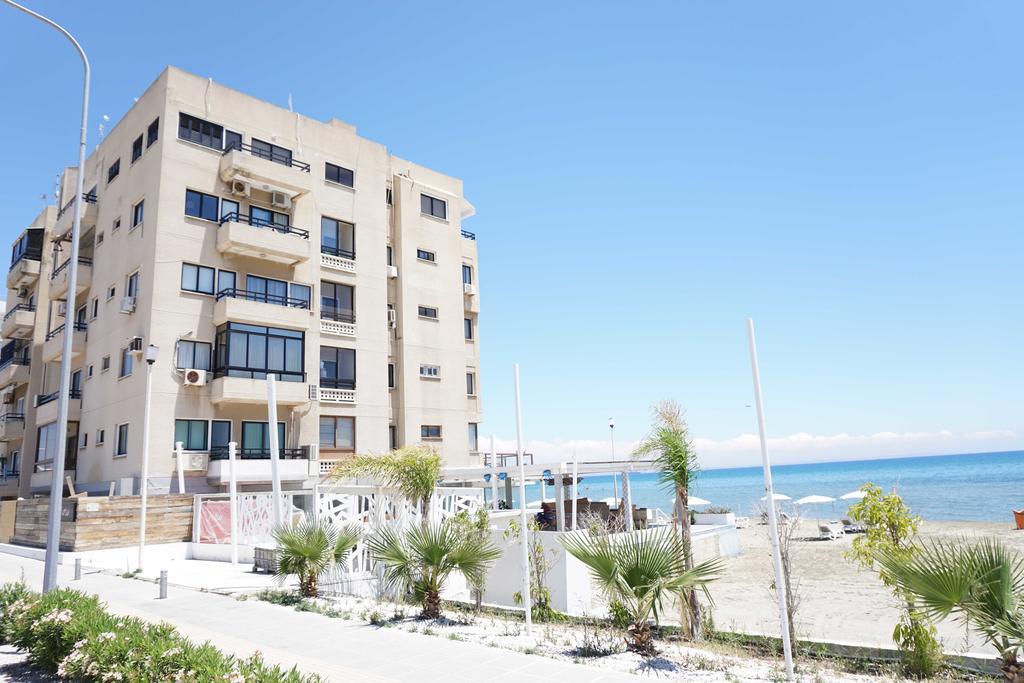 Lazuli Beach Apartment 209 Ларнака Екстер'єр фото